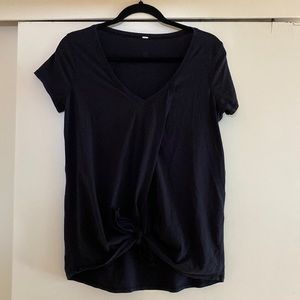 Front knot short sleeve lululemon shirt.